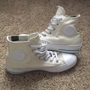 Women’s All Star Converse